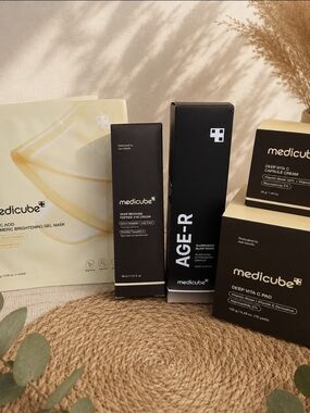 Medicube skincare Deep Vita C PadAge-R Glutathione Glow Toner Kojic Acid NEW!